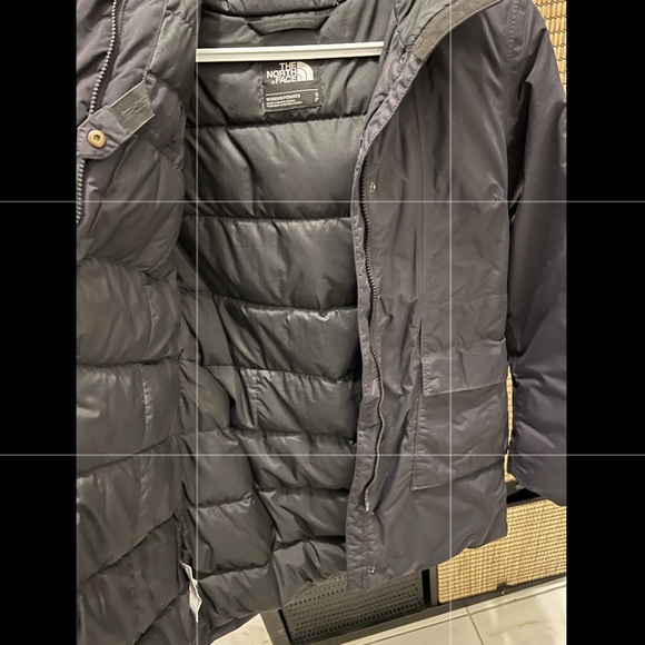 Womens North Face Winter Jacket - Picture 3 of 4